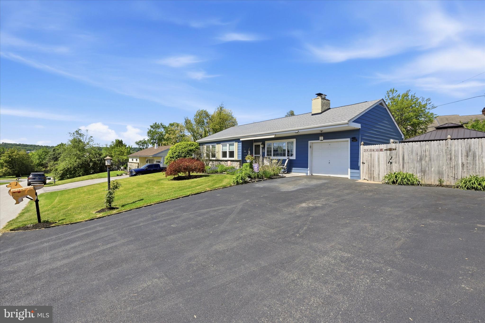 209 New Street Exton, PA 19341 - Photo 4 of 28 Front