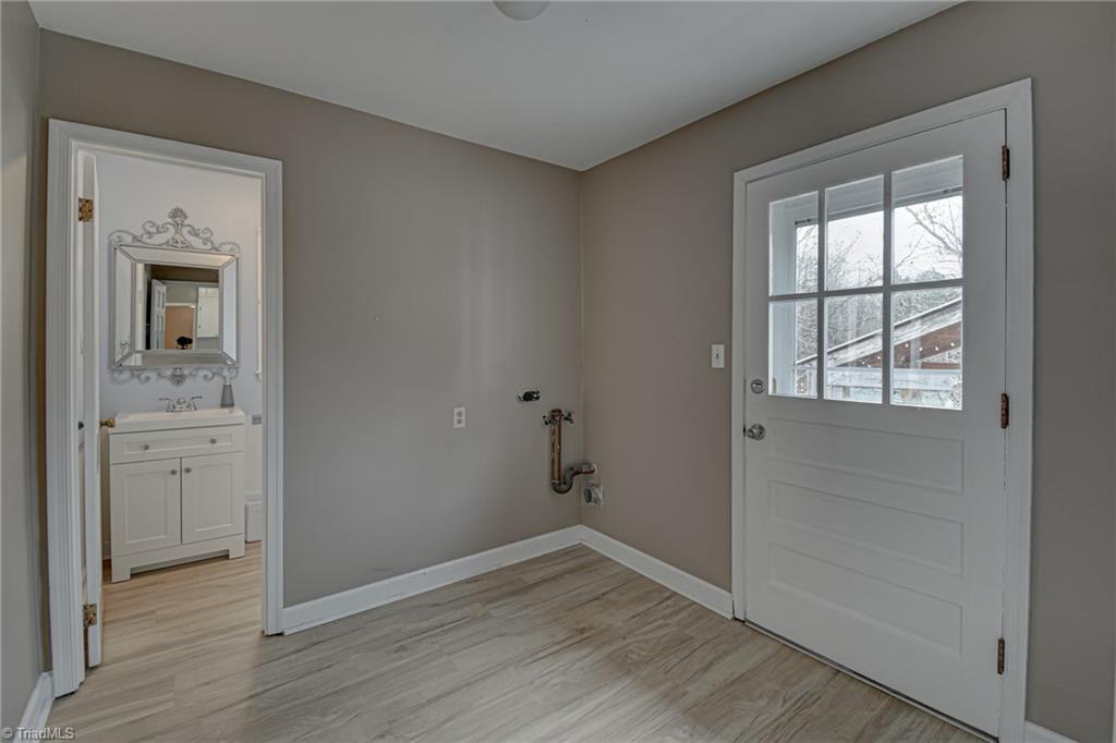 1290 Jonestown Road Winston-Salem, NC 27103 - Photo 19 of 45