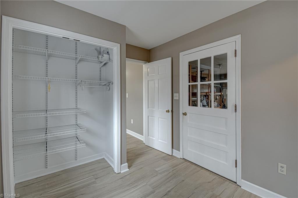 1290 Jonestown Road Winston-Salem, NC 27103 - Photo 20 of 45