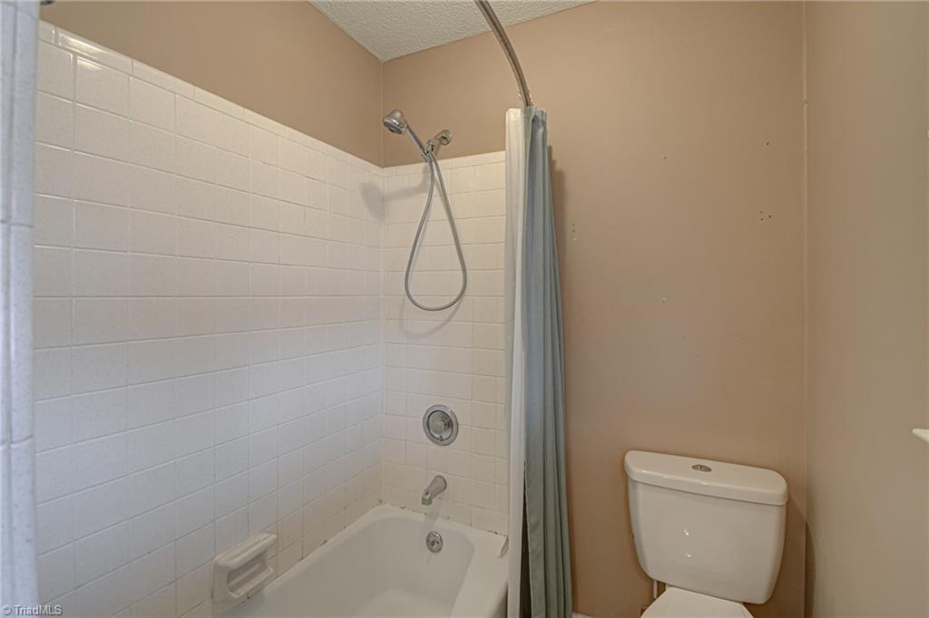 1290 Jonestown Road Winston-Salem, NC 27103 - Photo 29 of 45