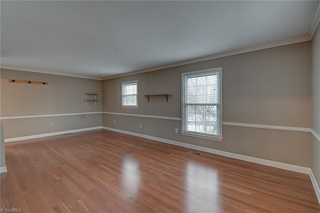 1290 Jonestown Road Winston-Salem, NC 27103 - Photo 3 of 44