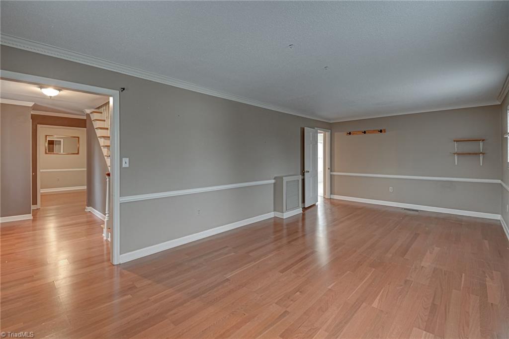 1290 Jonestown Road Winston-Salem, NC 27103 - Photo 5 of 45