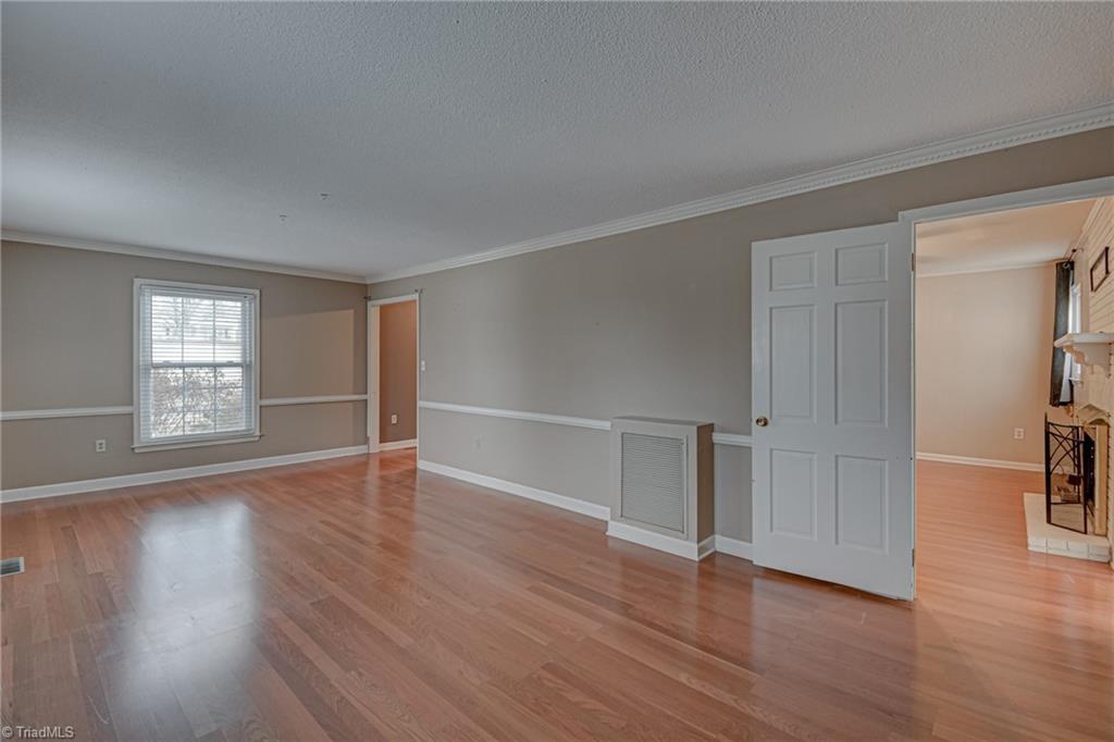 1290 Jonestown Road Winston-Salem, NC 27103 - Photo 5 of 44