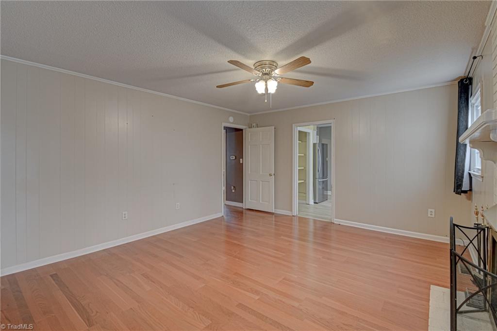 1290 Jonestown Road Winston-Salem, NC 27103 - Photo 7 of 45