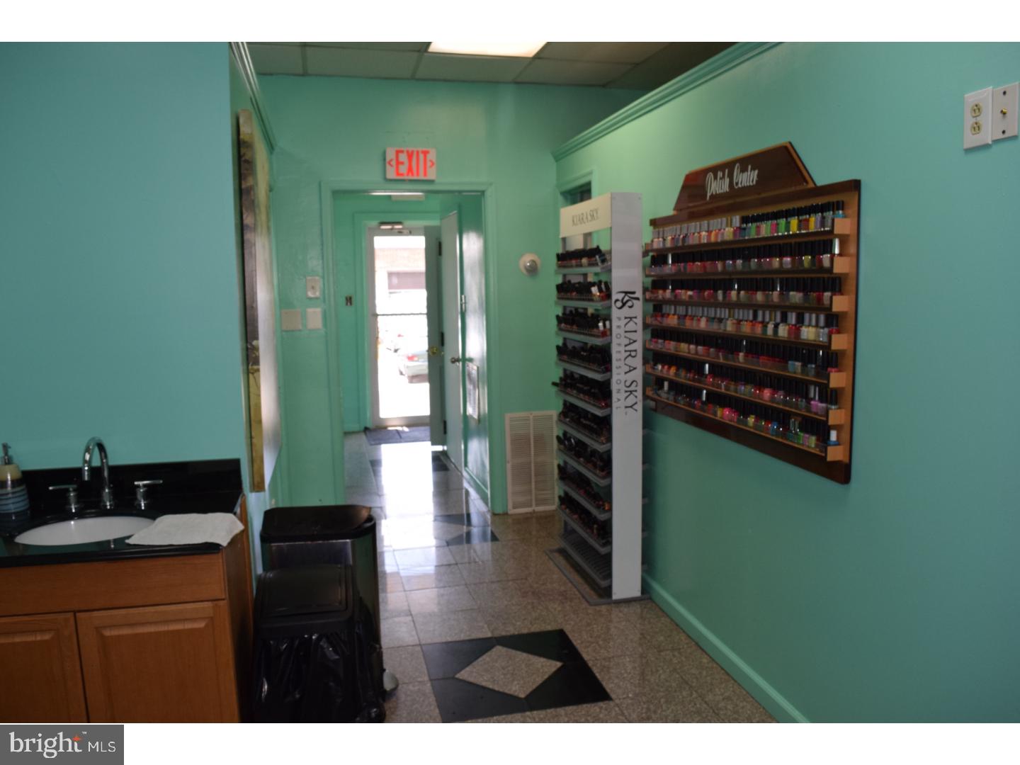 1270 Providence Road Secane, PA 19018 - Photo 9 of 25