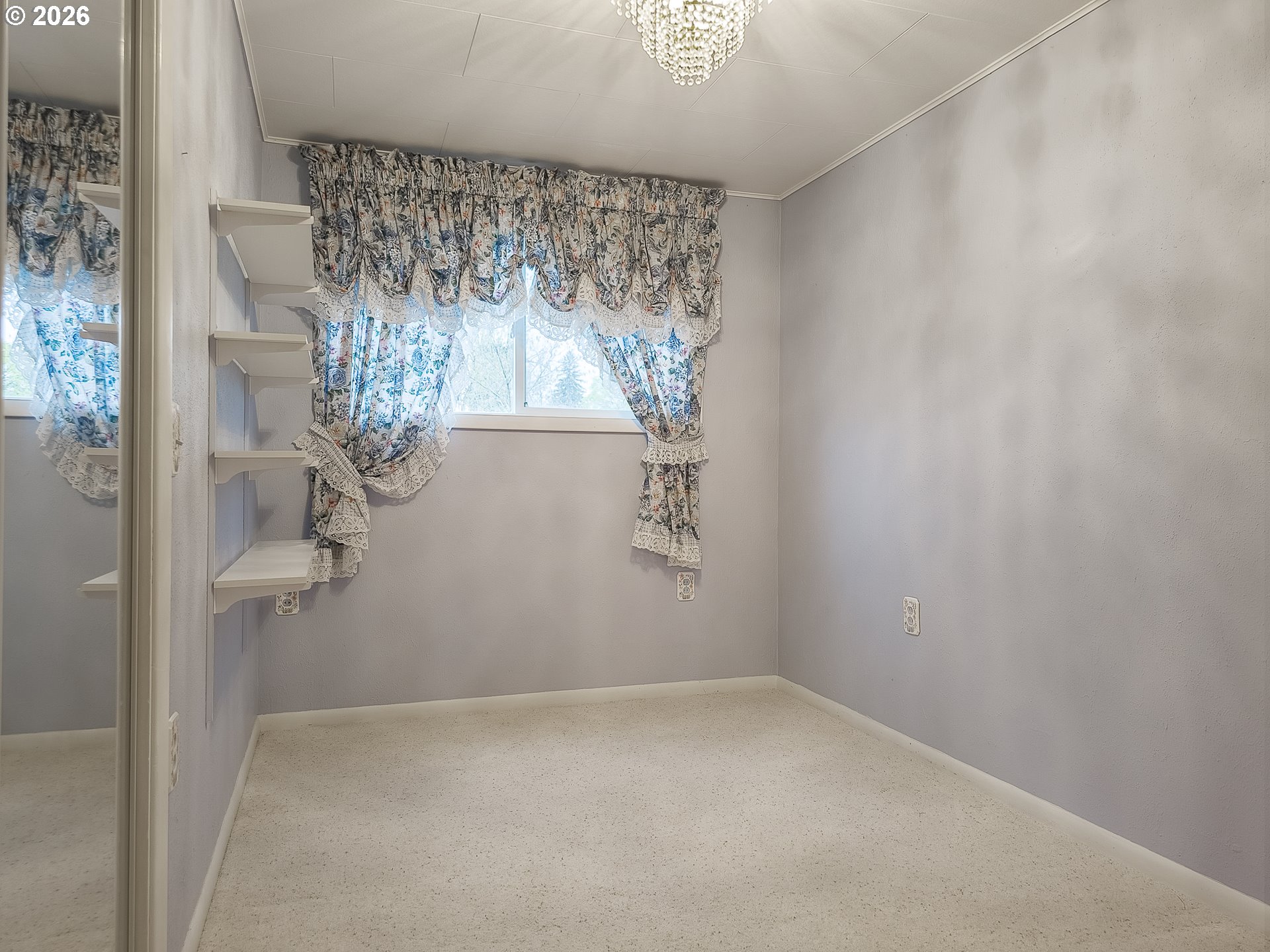 190 South 6th Street Elgin, OR 97827 - Photo 12 of 15 a view of a small space