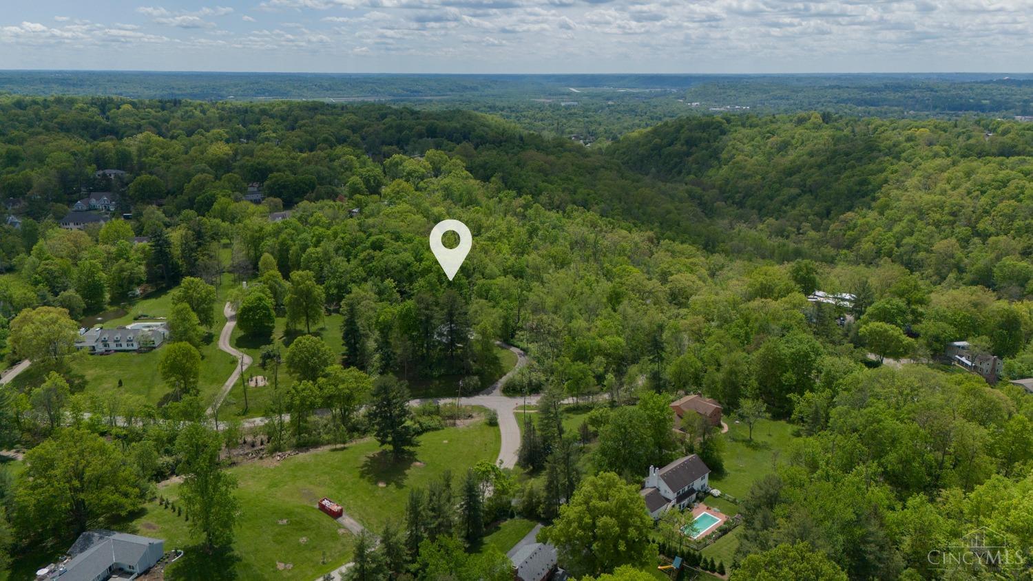 7335 Demar Road Cincinnati, OH 45243 - Photo 6 of 8