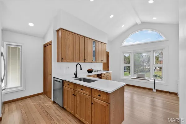 $625,000 | 8 Price Court, Olivette, MO 63132