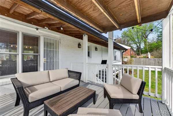 $625,000 | 8 Price Court, Olivette, MO 63132