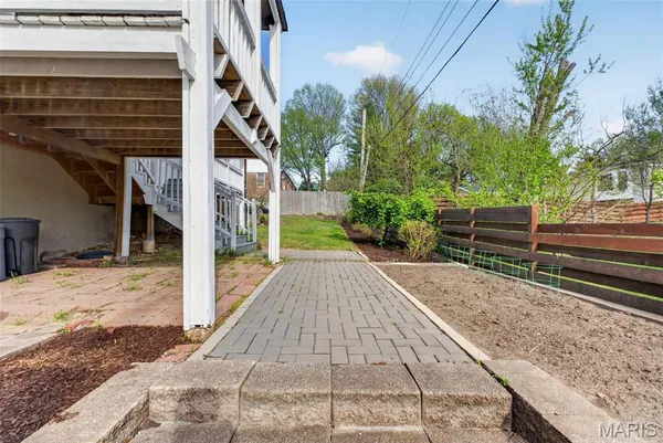 $625,000 | 8 Price Court, Olivette, MO 63132