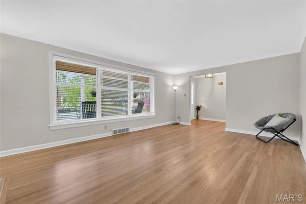 $625,000 | 8 Price Court, Olivette, MO 63132