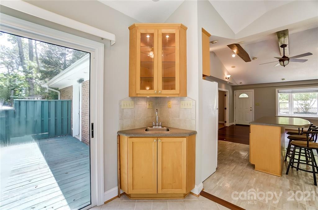 801 Tilden Road Charlotte, NC 28214 - Photo 17 of 45 Gallery Image 17