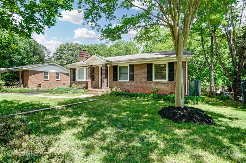 801 Tilden Road Charlotte, NC 28214 - Photo 3 of 45 Gallery Image 3