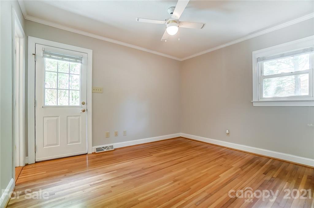 801 Tilden Road Charlotte, NC 28214 - Photo 25 of 45 Gallery Image 25