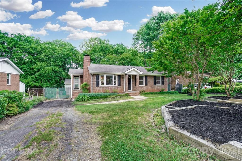801 Tilden Road Charlotte, NC 28214 - Photo 4 of 45 Gallery Image 4