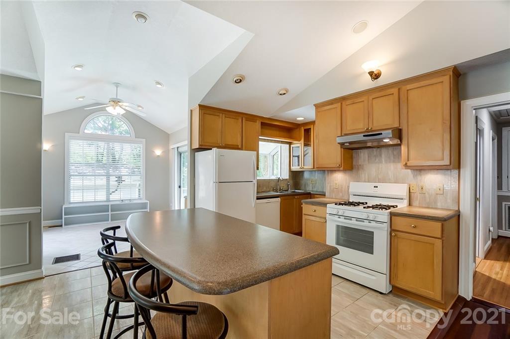 801 Tilden Road Charlotte, NC 28214 - Photo 8 of 45 Gallery Image 8