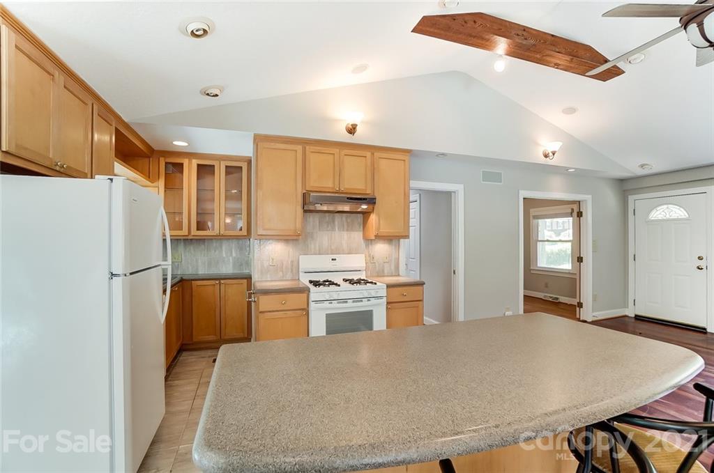 801 Tilden Road Charlotte, NC 28214 - Photo 9 of 45 Gallery Image 9