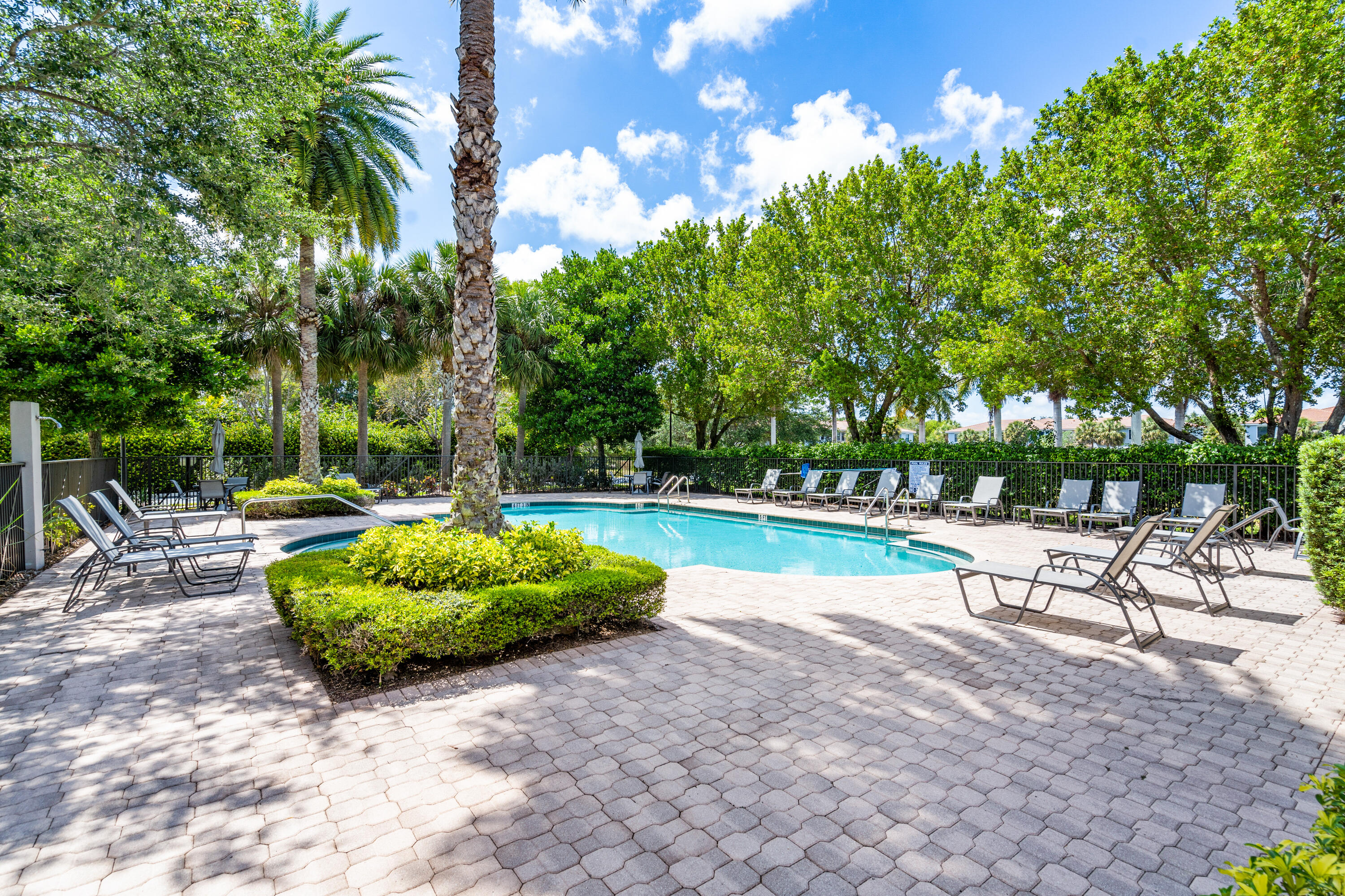 141 Astor Circle Delray Beach, FL 33484 - Photo 30 of 40 030-141AstorCircle-DelrayBeach-FL-33484-