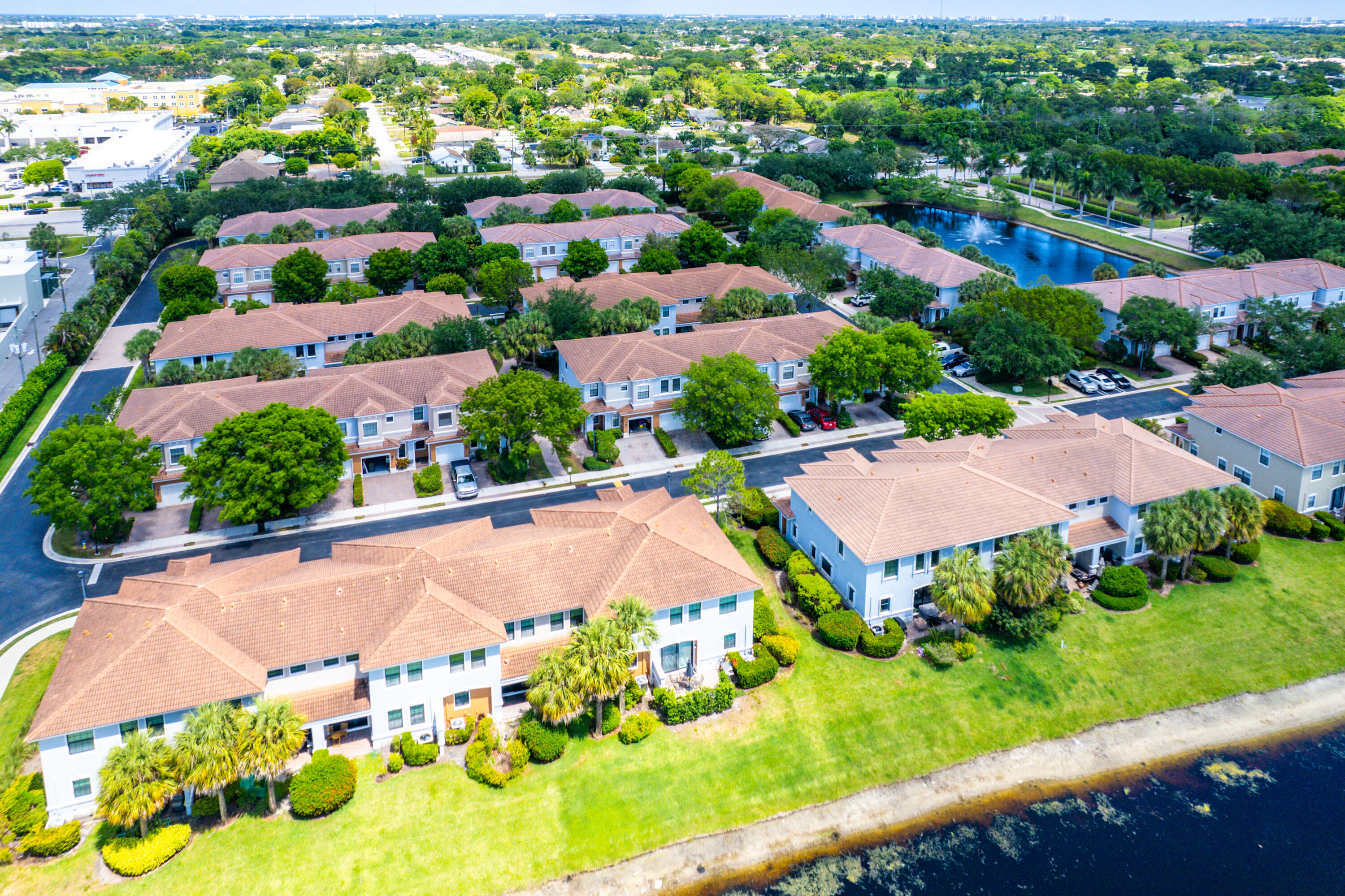 141 Astor Circle Delray Beach, FL 33484 - Photo 35 of 40 035-141AstorCircle-DelrayBeach-FL-33484-
