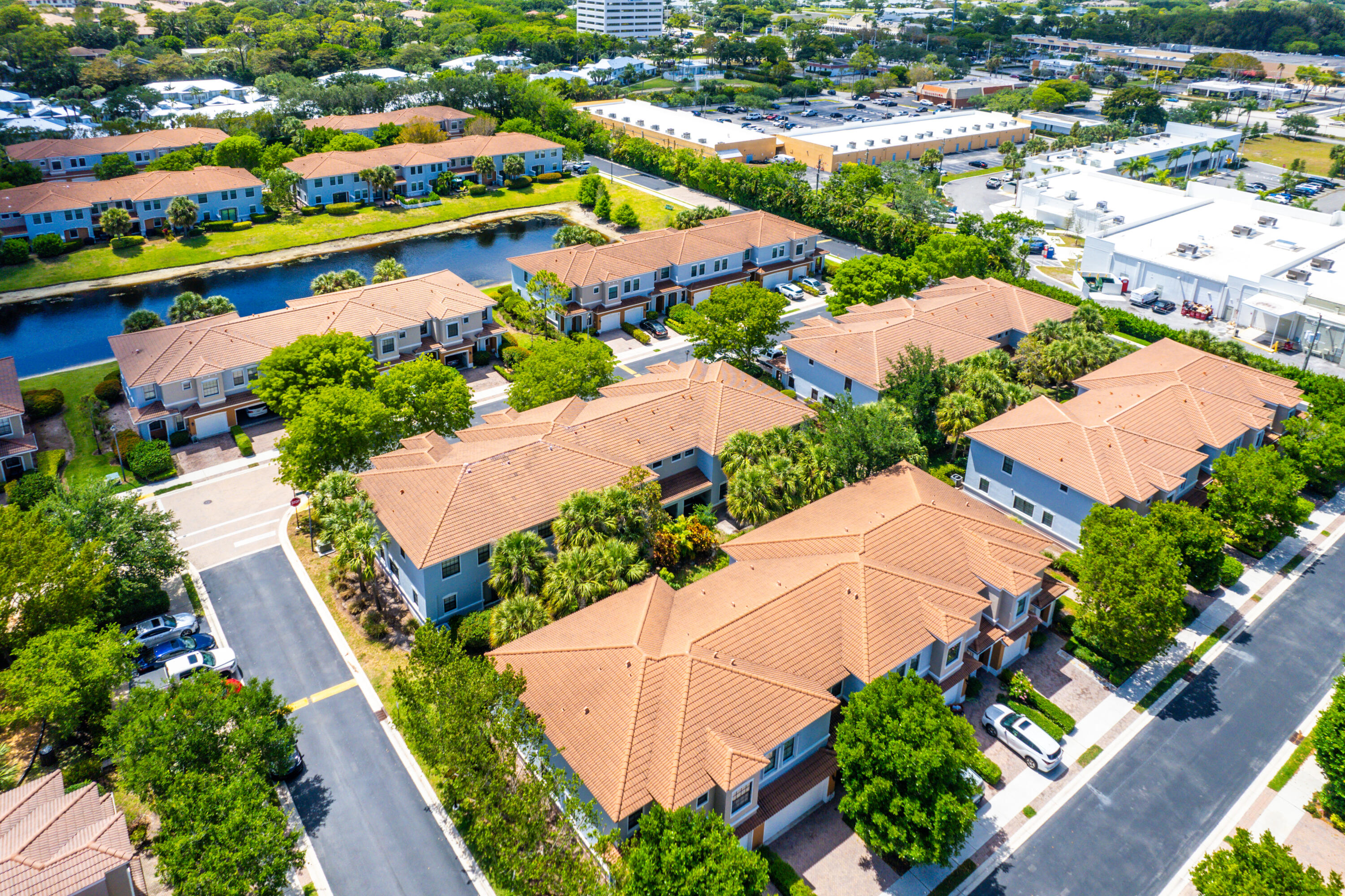 141 Astor Circle Delray Beach, FL 33484 - Photo 37 of 40 037-141AstorCircle-DelrayBeach-FL-33484-