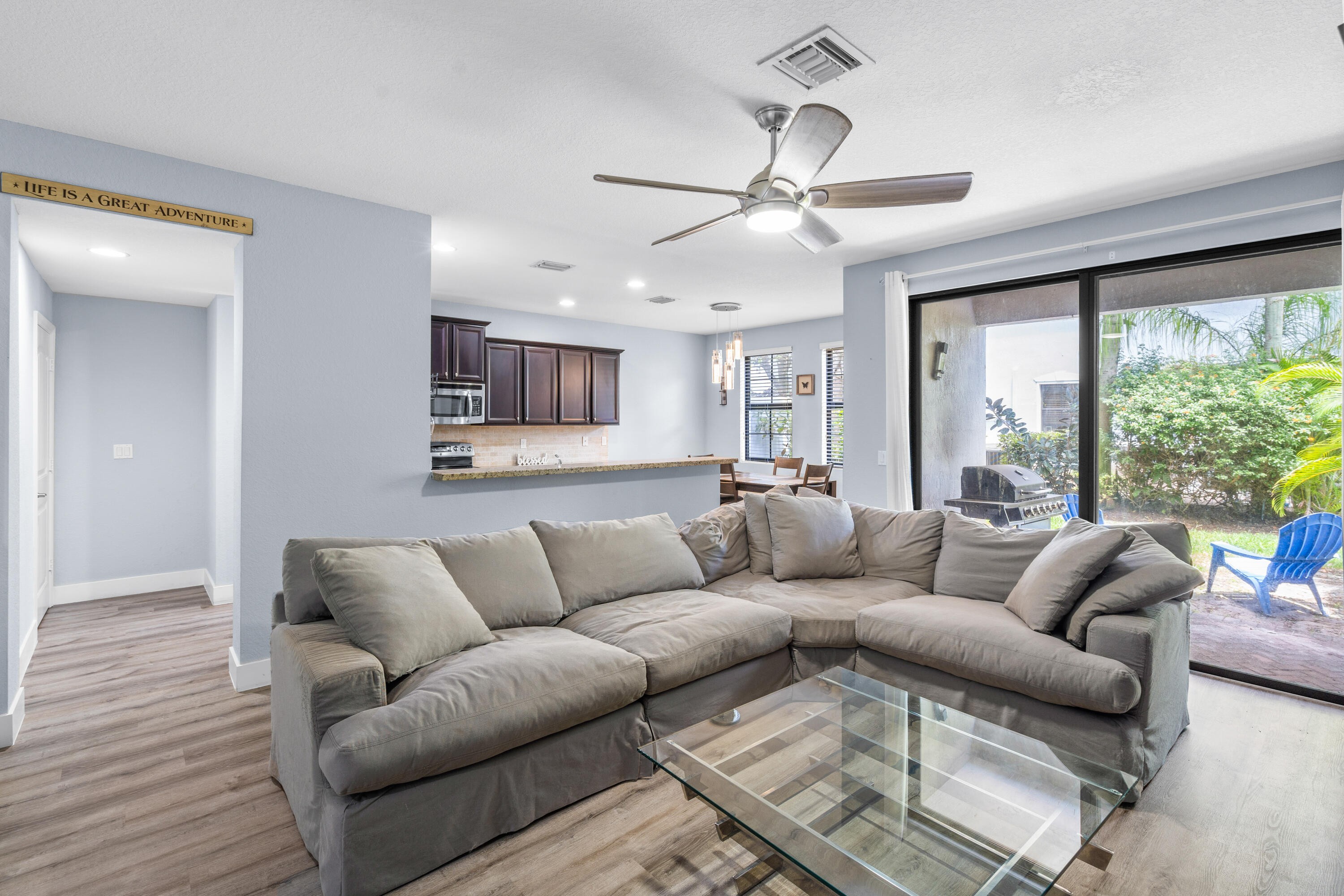 141 Astor Circle Delray Beach, FL 33484 - Photo 6 of 40 006-141AstorCircle-DelrayBeach-FL-33484-