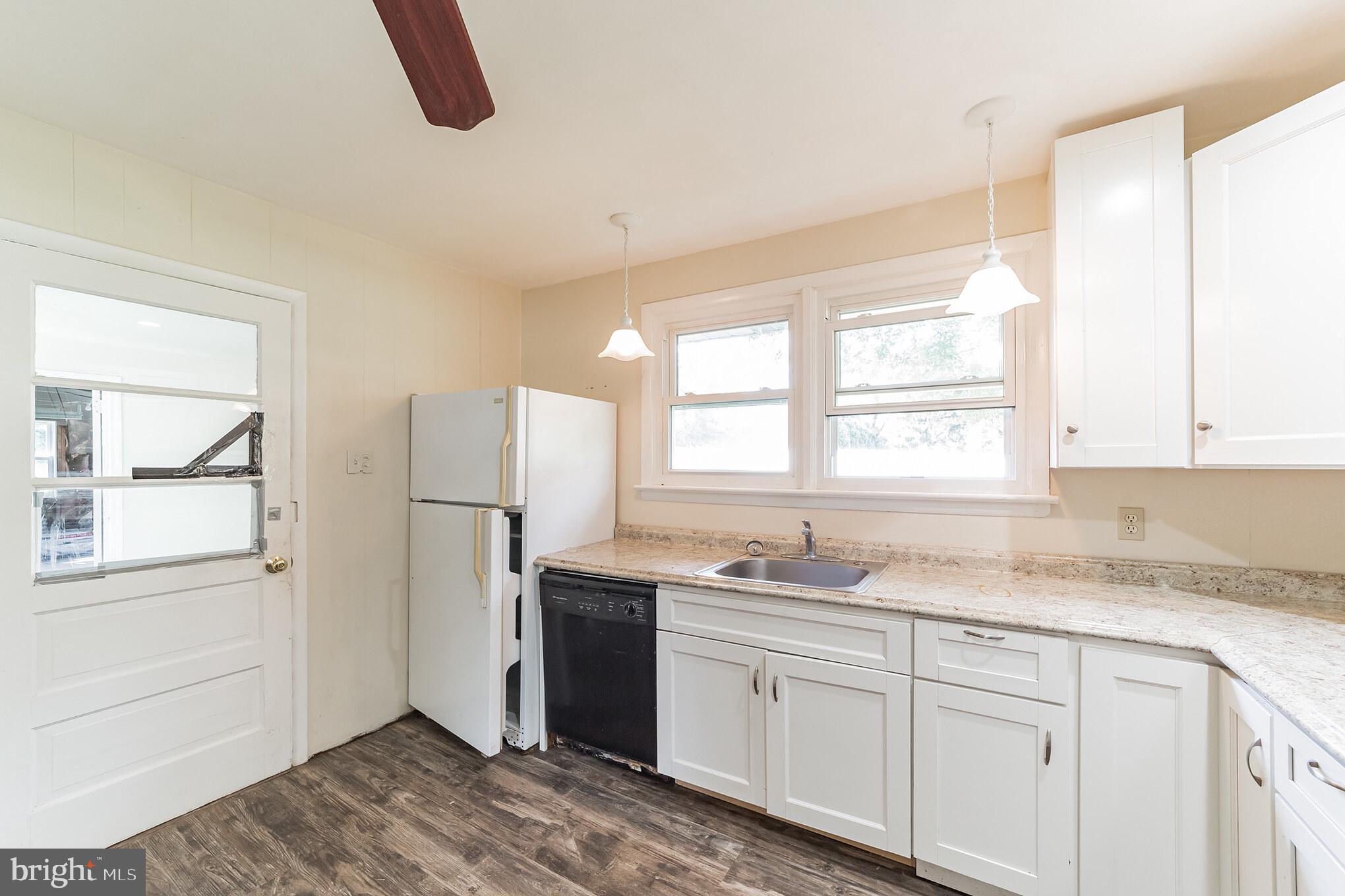 397 King Road West Chester, PA 19380 - Photo 9 of 23 Kitchen