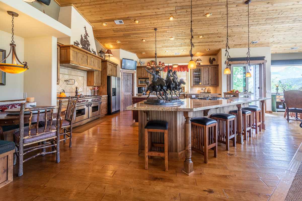 52 Ridge Way Mammoth Lakes, CA 93546 - Photo 15 of 32 Gallery Image 15