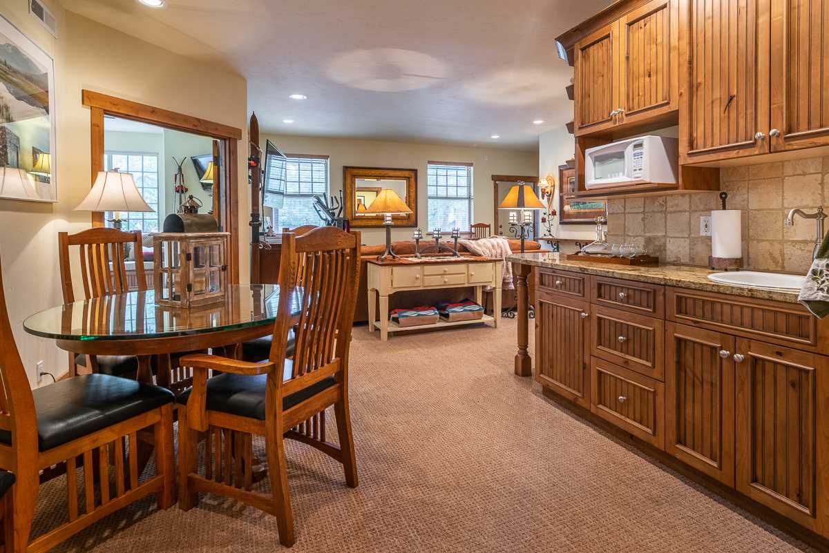 52 Ridge Way Mammoth Lakes, CA 93546 - Photo 27 of 32 Gallery Image 27
