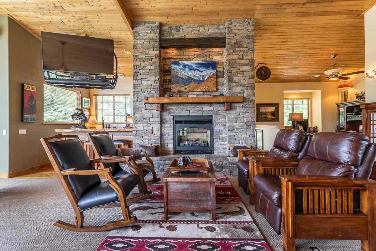 52 Ridge Way Mammoth Lakes, CA 93546 - Photo 9 of 32 Gallery Image 9