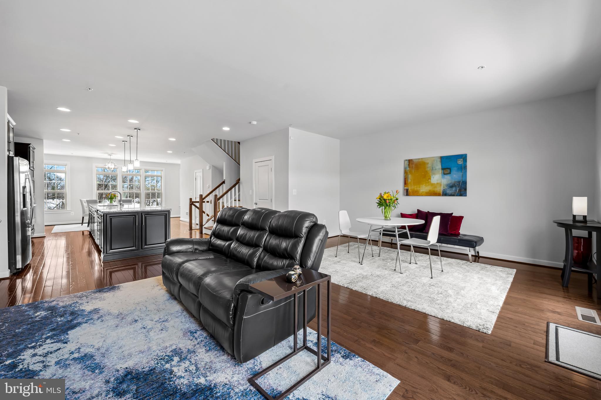 34 Wedge Way, Unit 10 Pikesville, MD 21208 - Photo 21 of 48 Living room