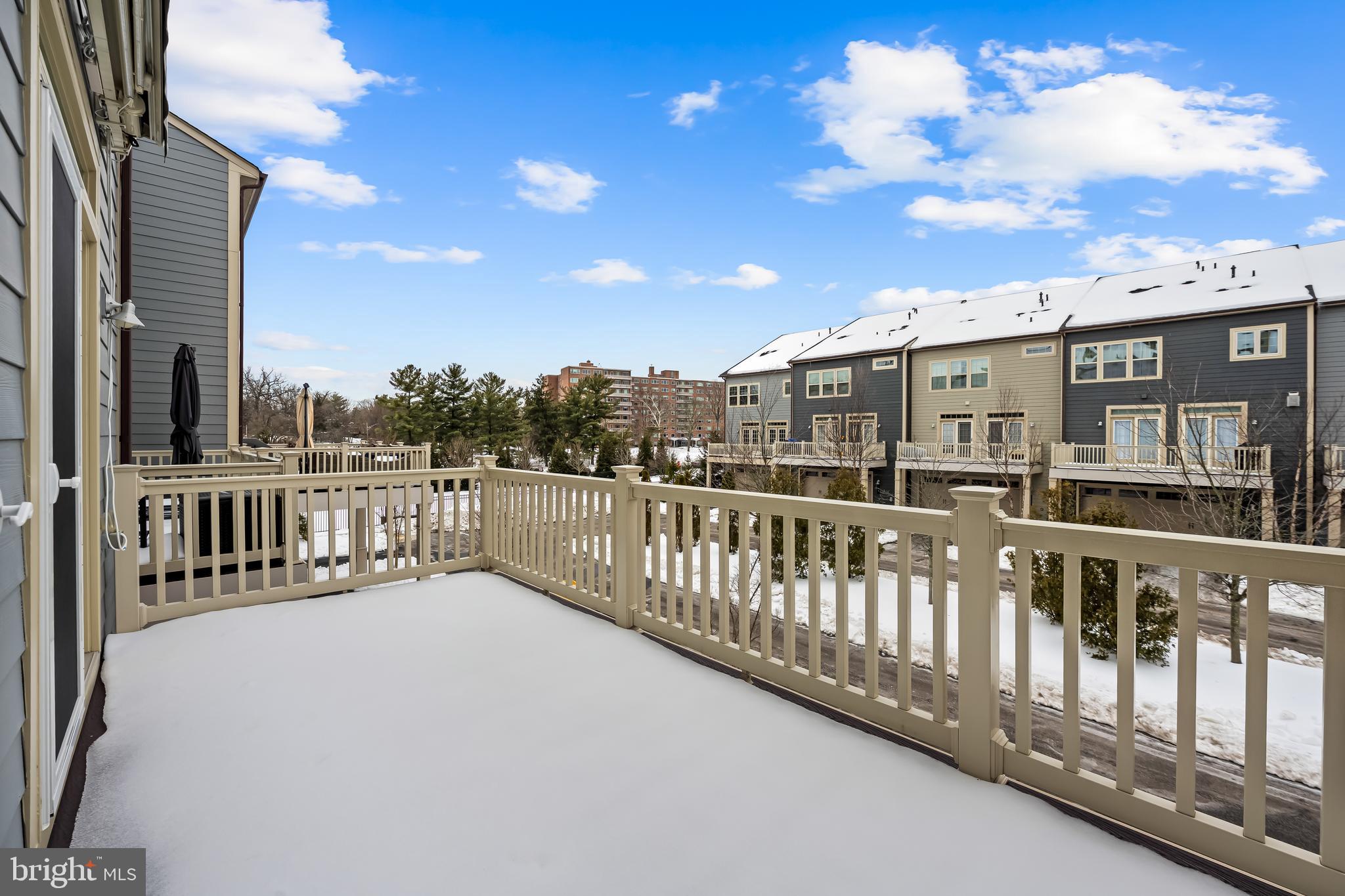 34 Wedge Way, Unit 10 Pikesville, MD 21208 - Photo 22 of 48 Rear deck with new automated awning