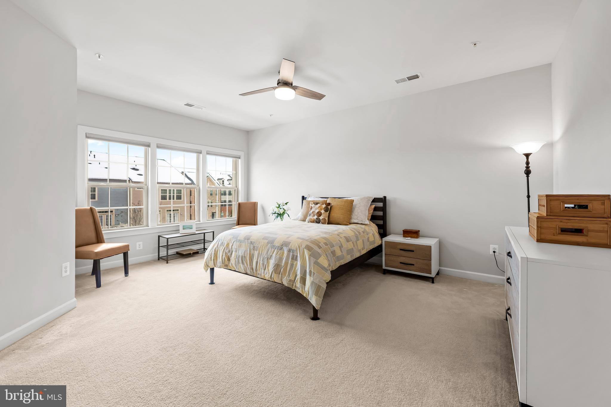 34 Wedge Way, Unit 10 Pikesville, MD 21208 - Photo 28 of 48 Primary bedroom