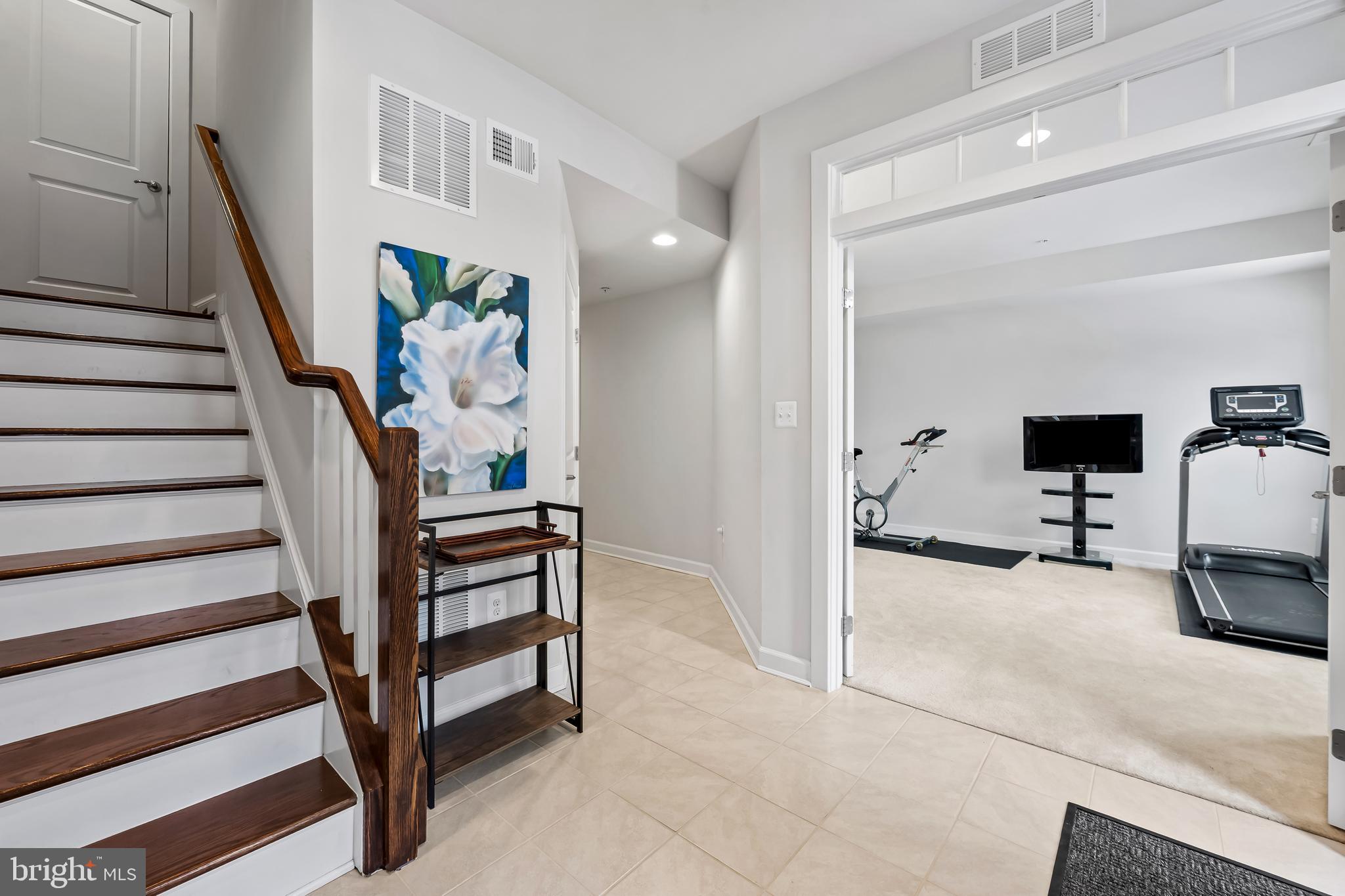 34 Wedge Way, Unit 10 Pikesville, MD 21208 - Photo 7 of 48 Foyer with coat closet