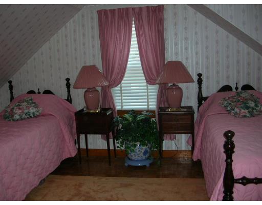 5 Lee Road Sharon, MA 02067 - Photo 11 of 12 Gallery Image 11