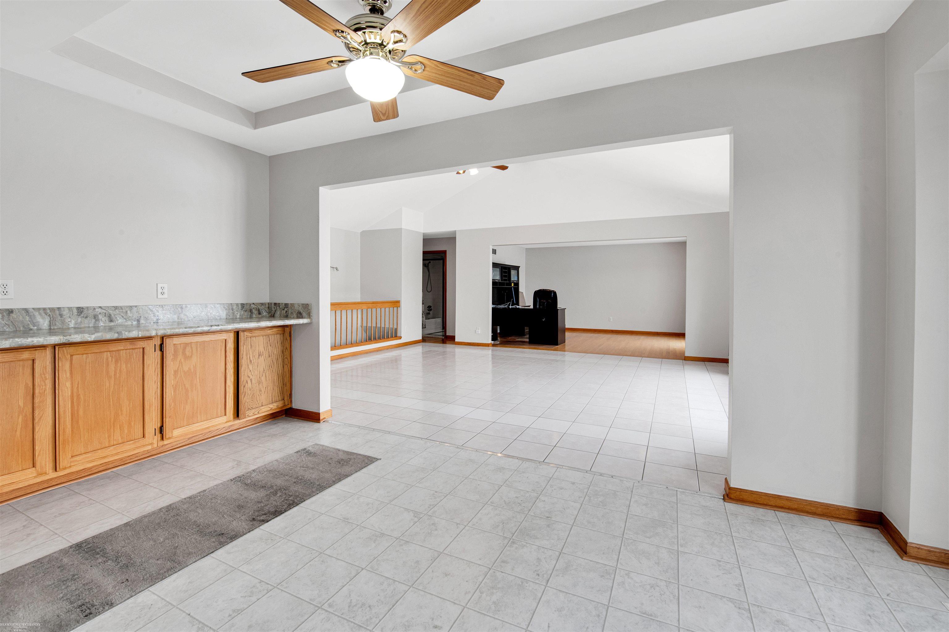 43150 Little Road Clinton Township, MI 48036 - Photo 10 of 40
