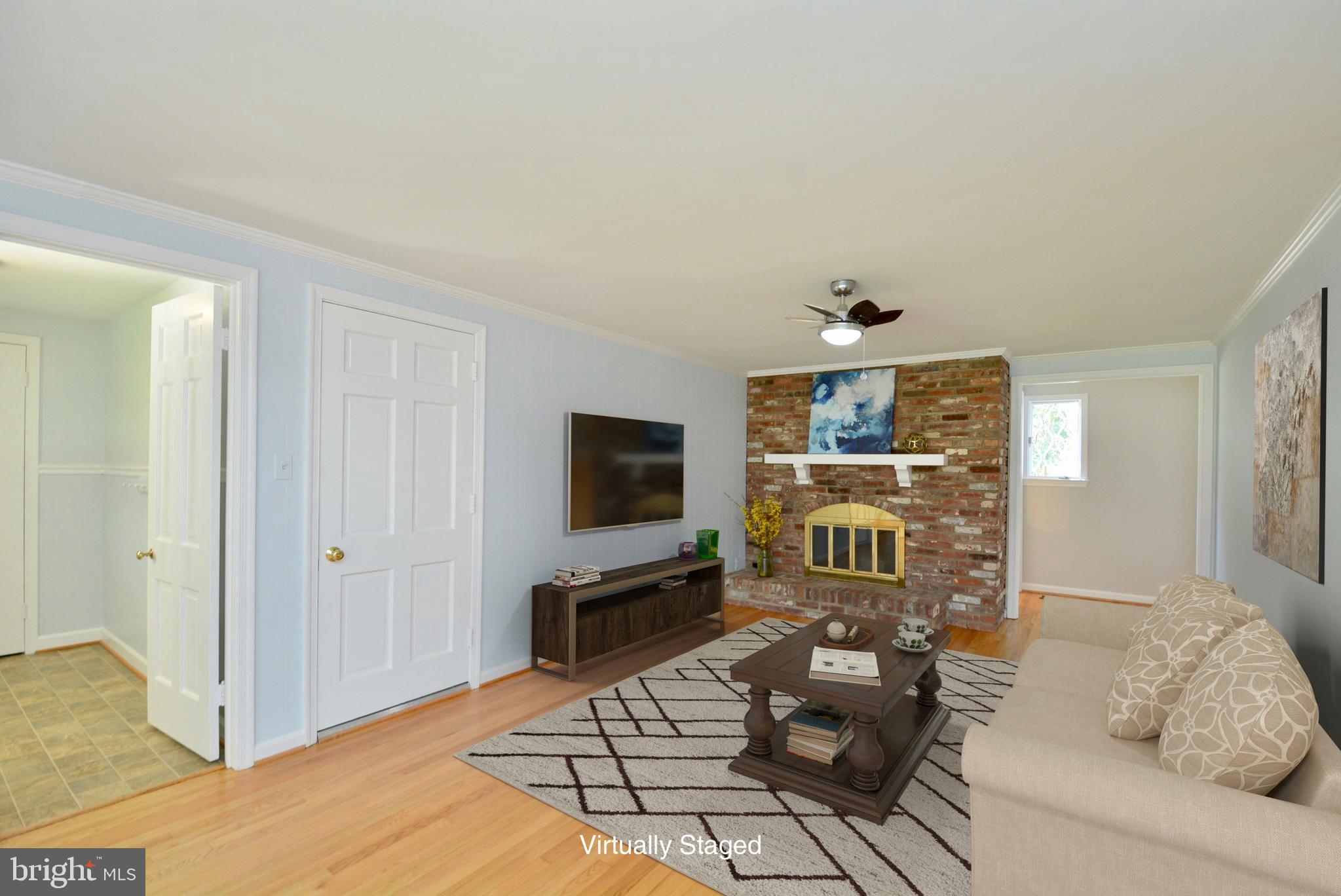 8709 Highgate Road Alexandria, VA 22308 - Photo 6 of 58 Cozy family room w/ French doors to yard