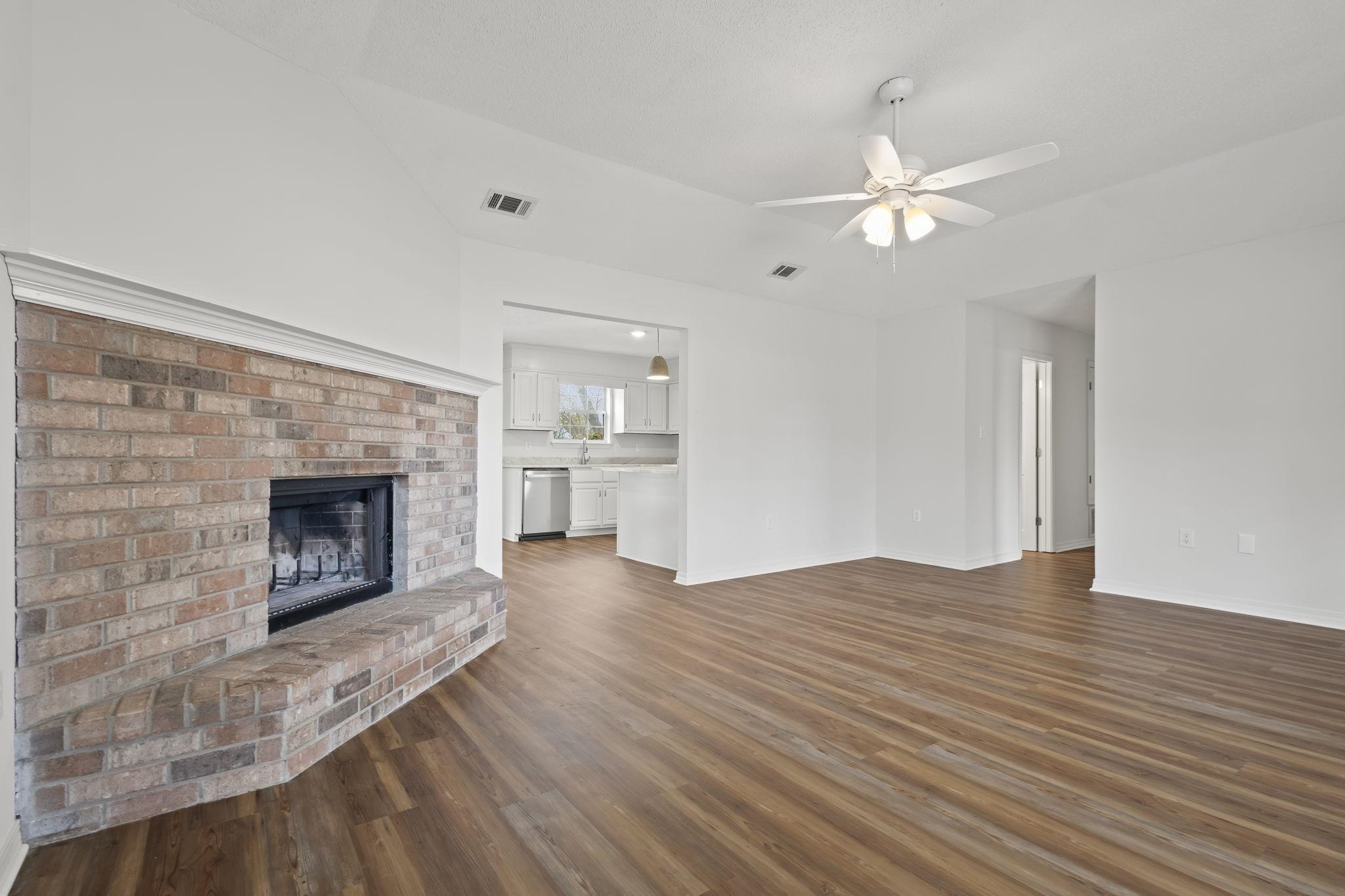 7327 Oak Drive Foley, AL 36535 - Photo 25 of 26 Living Room