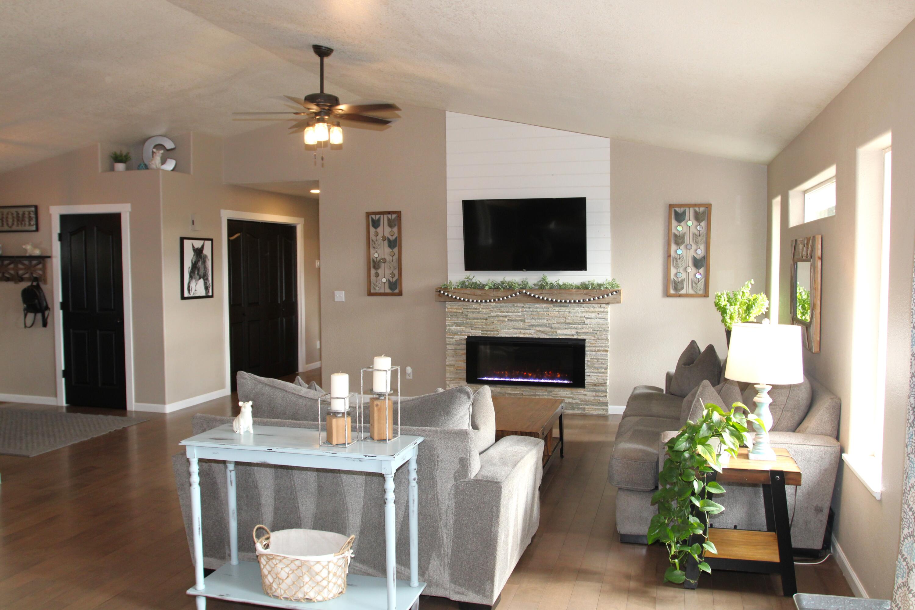 8722 Arant Road Klamath Falls, OR 97603 - Photo 22 of 85 8722 Arant 400