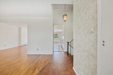 $878,888 | 20 Deb Street, Plainview, NY 11803