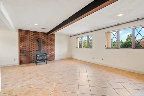 $878,888 | 20 Deb Street, Plainview, NY 11803