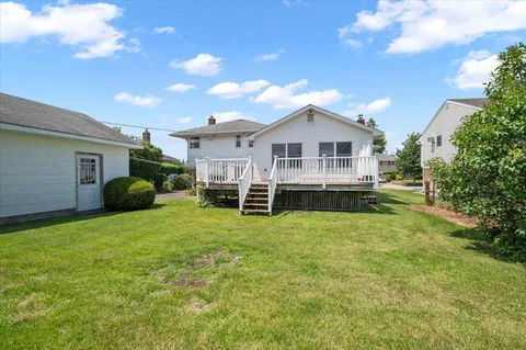 $878,888 | 20 Deb Street, Plainview, NY 11803