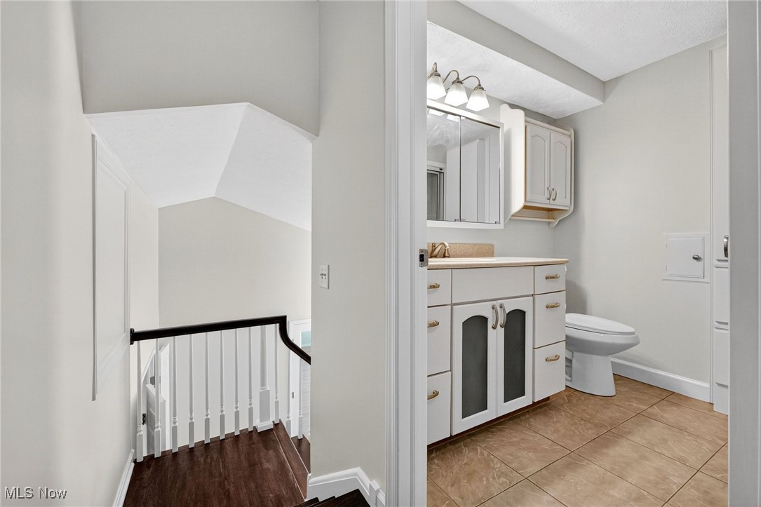 37436 Hunters Ridge Solon, OH 44139 - Photo 27 of 48 Gallery Image 27