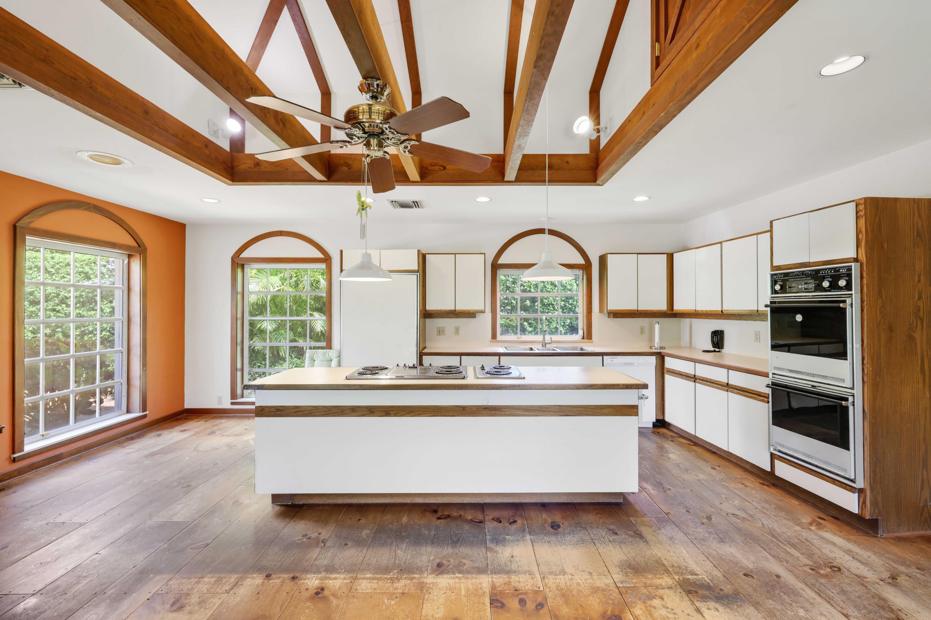 8 Country Road West Boynton Beach, FL 33436 - Photo 12 of 26 Kitchen