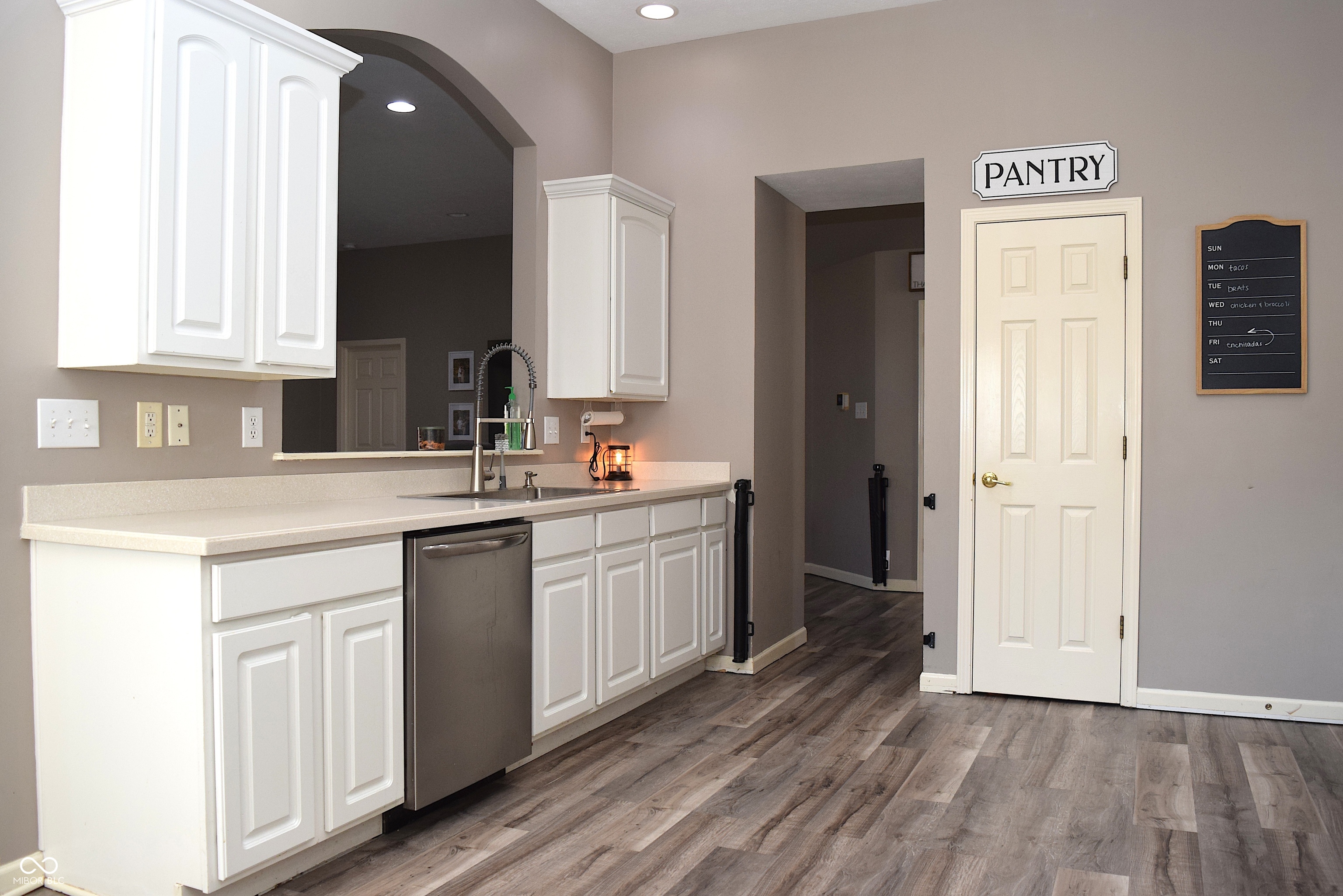 7906 Inishmore Drive Indianapolis, IN 46214 - Photo 17 of 53