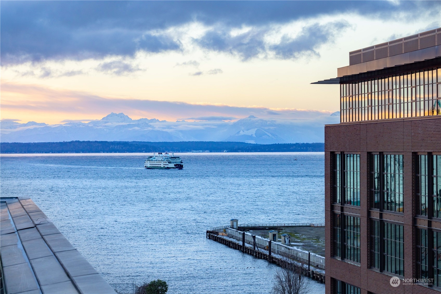 97 South Jackson Street, Unit 507 Seattle, WA 98104 - Photo 22 of 30 a view of a terrace