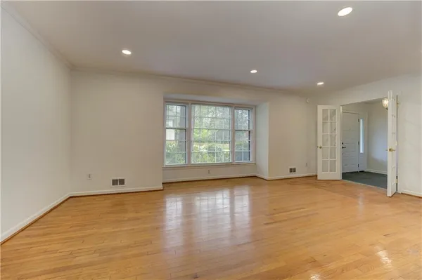 $3,300 | 1959 Queens Way, Atlanta, GA 30341