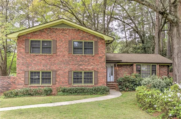 $3,300 | 1959 Queens Way, Atlanta, GA 30341
