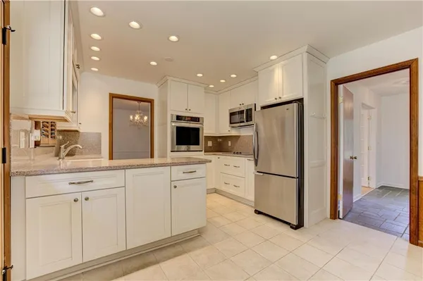 $3,300 | 1959 Queens Way, Atlanta, GA 30341