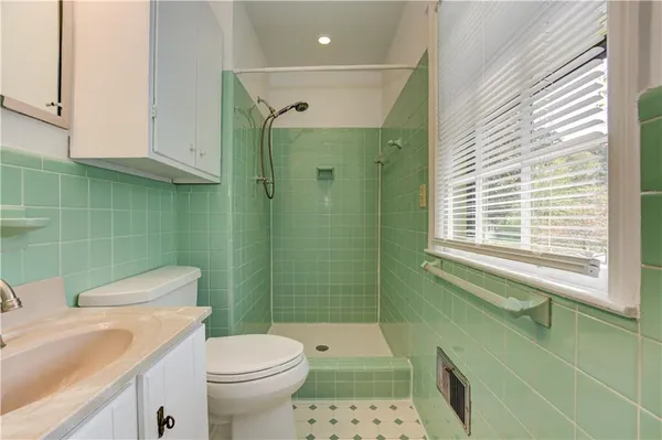 $3,300 | 1959 Queens Way, Atlanta, GA 30341