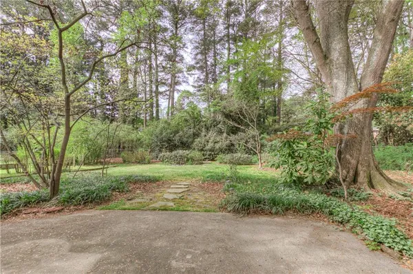 $3,300 | 1959 Queens Way, Atlanta, GA 30341